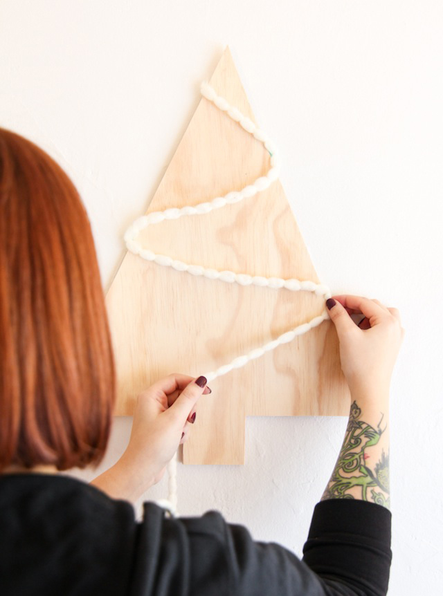Crafted-Life-DIY-Christmas-Tree-VELCRO®-Brand